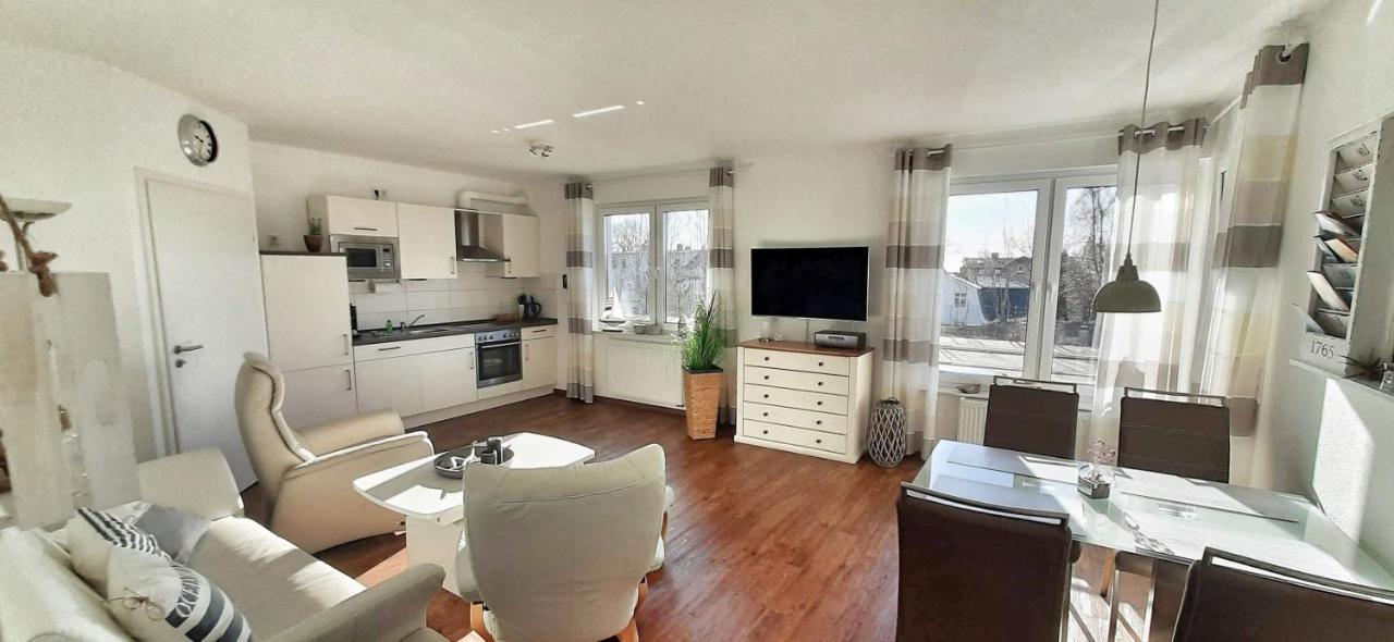 Ferienwohnung Wellenreiter ซาสนิทซ์ ภายนอก รูปภาพ